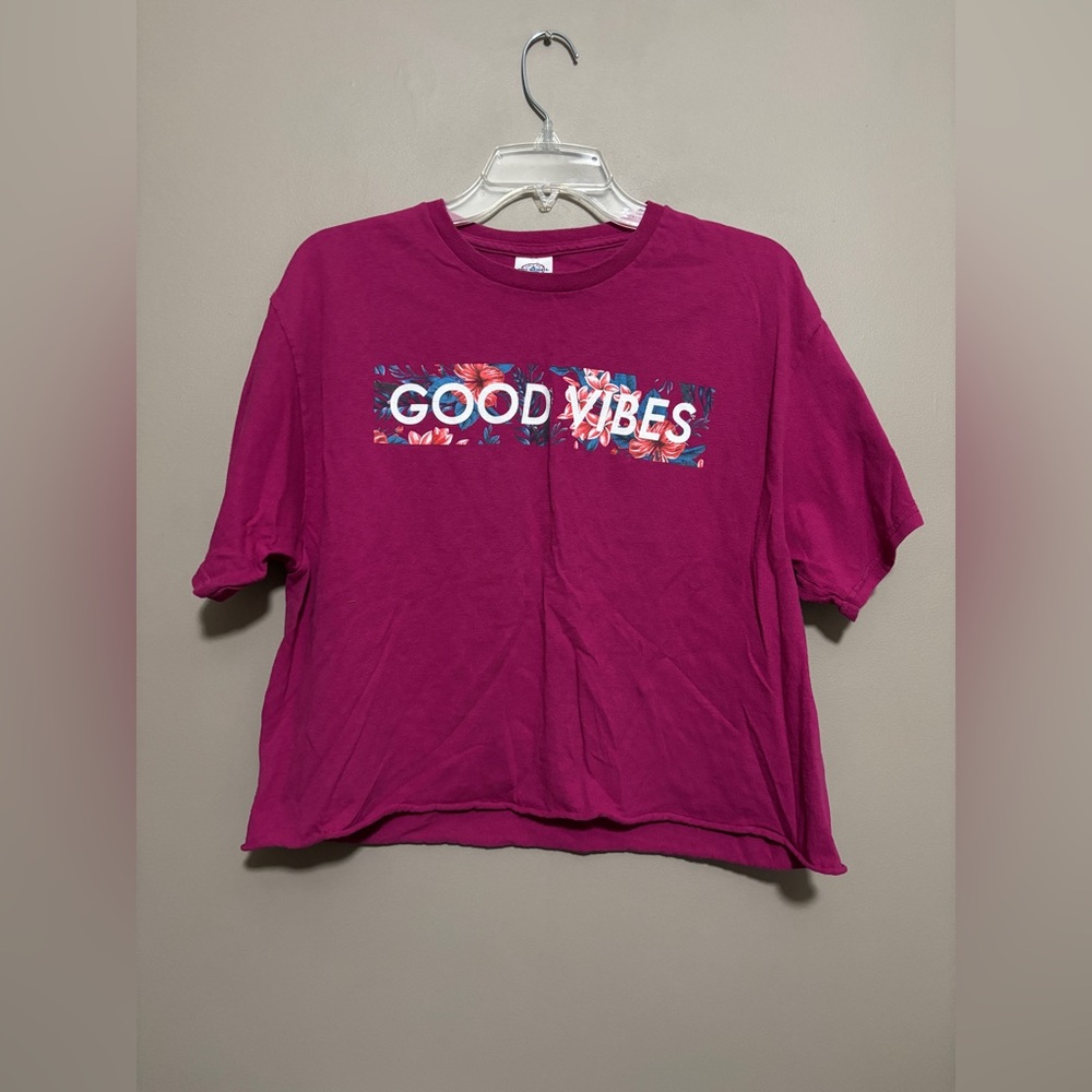 Good Vibes Women's Short Sleeve Cropped T-Shirt Size L